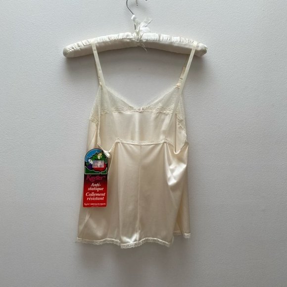 Vintage - Ivory Lace Trimmed Tank - Picture 6 of 7